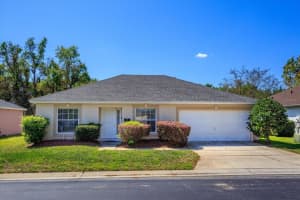 137 Paradise Woods Pl, Davenport, FL 33896, Sold 05/20/22