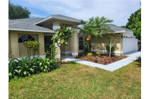 171 AVERY DR E, AUBURNDALE, FL 33823 Sold 07/27/22