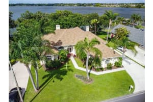 222 Ruby Lake Ln, Winter Haven, FL 33884, Sold 06/15/22
