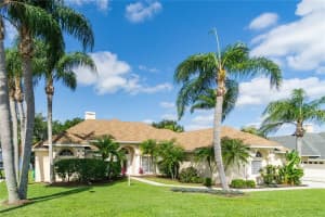 222 Ruby Lake Ln, Winter Haven, FL 33884, Sold 06/15/22