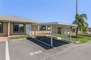 296 Winter Ridge Blvd, Winter Haven, FL 33881, Sold 06/06/22