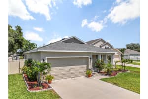 155 Eloise Oaks Dr, Winter Haven, FL 33884, Sold 06/15/22