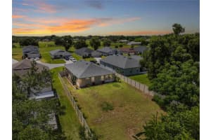 155 Eloise Oaks Dr, Winter Haven, FL 33884, Sold 06/15/22