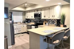 7102 Country Club Dr, Lake Wales, FL 33898, Sold 05/27/22