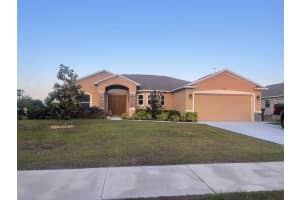 2645 SUNSET CIR, LAKE WALES, FL 33898 Sold 06/28/22