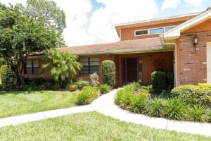1122 CYPRESS POINT, WEST, WINTER HAVEN, FL 33884 Sold 10/10/22