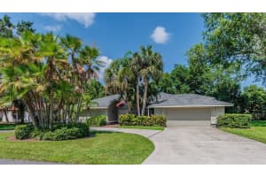 1213 CYPRESS PT E, WINTER HAVEN, FL 33884 Sold 07/13/22