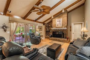 1213 CYPRESS PT E, WINTER HAVEN, FL 33884 Sold 07/13/22