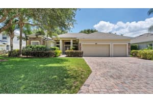 2020 LIMARIE WAY, WINTER HAVEN, FL 33884 Sold 10/14/22