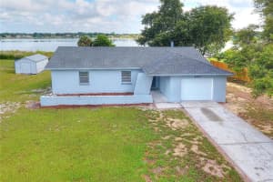 225 LAKE THOMAS DR, WINTER HAVEN, FL 33880 Sold 08/17/22