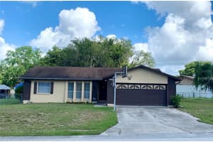 403 HICKORY LN, WINTER HAVEN, FL 33880 Sold 07/26/22