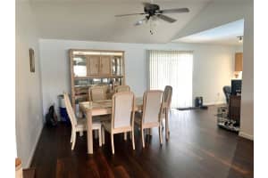 403 HICKORY LN, WINTER HAVEN, FL 33880 Sold 07/26/22