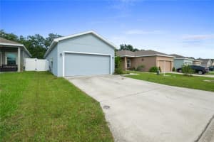 2889 WHISPERING TRAILS DR, WINTER HAVEN, FL 33884 Sold 07/19/22