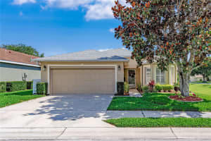 427 LAKE SUZANNE DR, LAKE WALES, FL 33859 Sold 08/01/22
