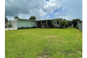 1307 SKYVIEW BLVD, LAKELAND, FL 33801 Sold 09/20/22