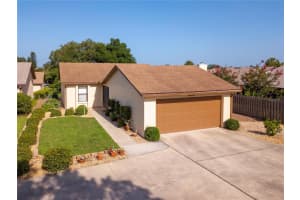 4403 GLENNS LNDG, WINTER HAVEN, FL 33884 Sold 07/29/22
