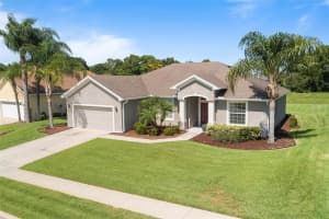 194 LAKE ARIETTA CT, AUBURNDALE, FL 33823 Sold 09/24/22