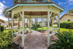 4112 FISHERMANS LNDG, WINTER HAVEN, FL 33884 Sold 09/15/22