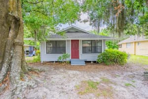 514 WALNUT ST, AUBURNDALE, FL 33823 Sold 09/01/22
