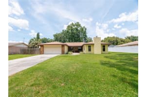 904 CRESTVIEW DR, AUBURNDALE, FL 33823 Sold 10/27/22
