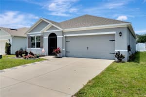 591 AUTUMN STREAM DR, AUBURNDALE, FL 33823 Sold 07/22/22