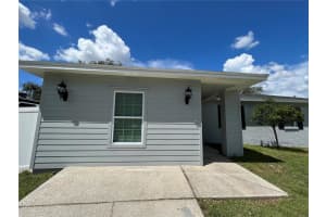 132 LAKE THOMAS DR, WINTER HAVEN, FL 33880 Sold 08/15/22