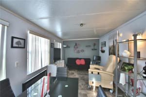 422 GARY PLAYER DR, DAVENPORT, FL 33837 Sold 09/01/22