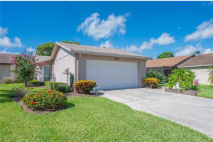 4454 GLENNS LNDG, WINTER HAVEN, FL 33884 Sold 10/14/22