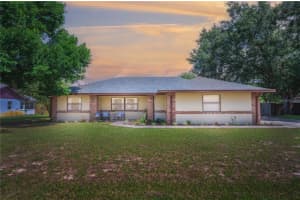 1542 BOWMANS TRL, LAKELAND, FL 33809 Sold 08/26/22