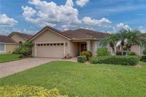 330 NIBLICK CIR, WINTER HAVEN, FL 33881 Sold 09/12/22