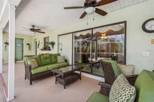 250 SANTA ROSA DR, WINTER HAVEN, FL 33884 Sold 08/22/22
