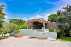 3824 GAINES DR, WINTER HAVEN, FL 33884 Sold 07/31/23