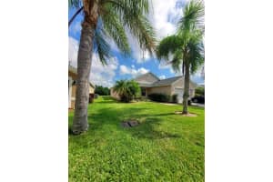 355 CHINA BERRY CIR, DAVENPORT, FL 33837 Sold 04/17/23