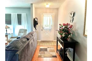 10 SUN AIR BLVD E, HAINES CITY, FL 33844 Sold 12/09/22