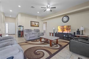 279 RUBY LAKE LN, WINTER HAVEN, FL 33884 Sold 02/10/23
