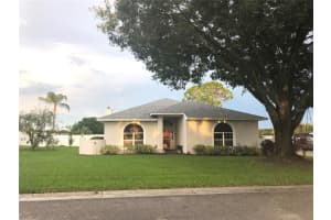 822 CARLTON CT, WINTER HAVEN, FL 33884 Sold 01/17/23