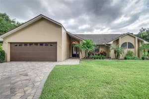 223 SANTA ROSA DR, WINTER HAVEN, FL 33884 Sold 10/27/22