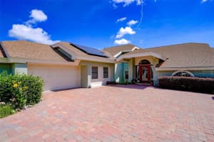 261 SANTA ROSA DR, WINTER HAVEN, FL 33884 Sold 02/01/23