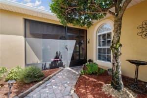 1513 VIENNA SQUARE DR, WINTER HAVEN, FL 33884 Sold 11/17/22