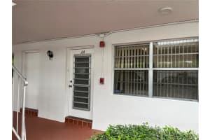 15 SE 13th St, Boca Raton, FL 33432, Sold 03/30/23