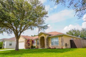 604 TERRANOVA DR, WINTER HAVEN, FL 33884 Sold 01/12/23
