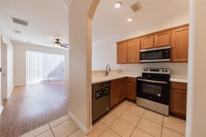 6514 SEDGEFORD DR, LAKELAND, FL 33811 Sold 02/03/23