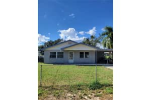 518 OAK ST, AUBURNDALE, FL 33823 Sold 12/12/22