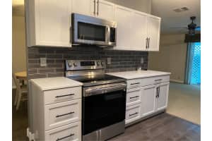 6226 KNOTTY PINE DR SE, WINTER HAVEN, FL 33884 Sold 03/15/23