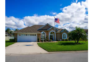 345 Ruby Lake Loop, Winter Haven, FL 33884, Sold 03/10/23