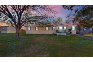 304 THORNHILL ESTATES COURT, WINTER HAVEN, FL 33880 Sold 03/31/23