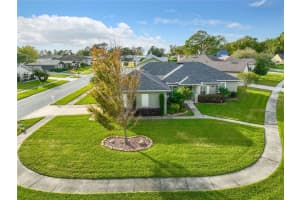 2118 EDGEWATER CIRCLE, WINTER HAVEN, FL 33880 Sold 03/06/23