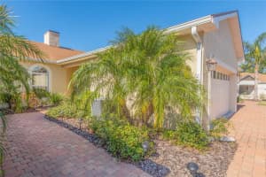 1663 VIENNA SQUARE DRIVE, WINTER HAVEN, FL 33884 Sold 03/02/23