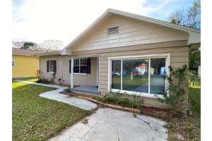 610 Walnut St, Auburndale, FL 33823, Sold 04/21/23