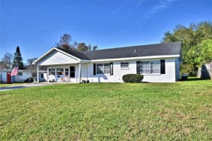 121 LANTERN LANE, WINTER HAVEN, FL 33884 Sold 03/22/23